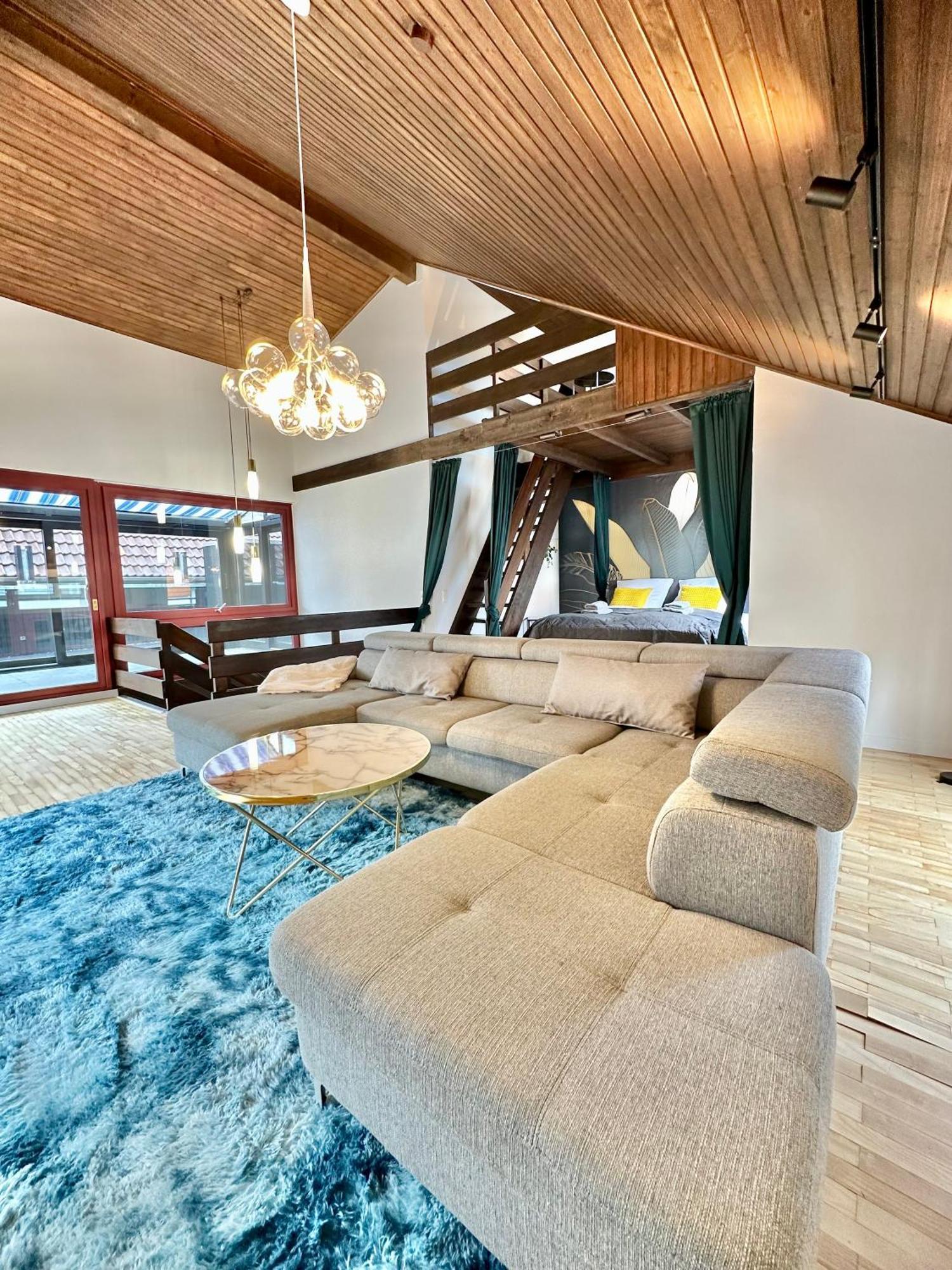 City-Apartment Mit Dachterrasse & Massagesessel In Der Fussgaengerzone K4 Olsztyn Bagian luar foto